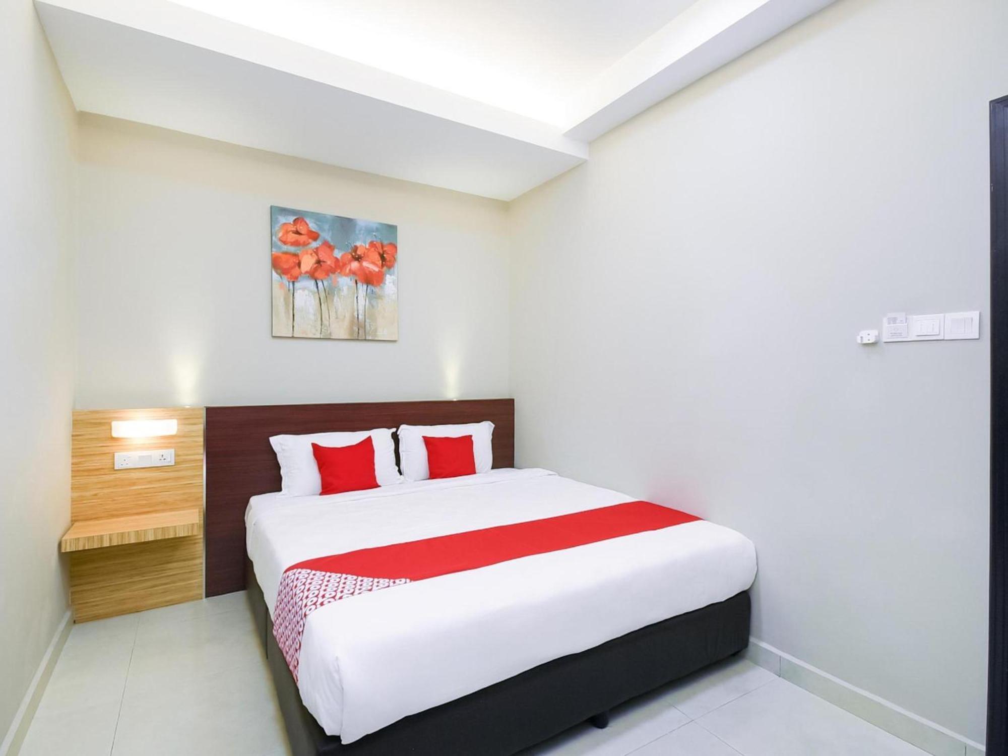 Oyo 1023 La Mirina Boutique Inn Buitenkant foto