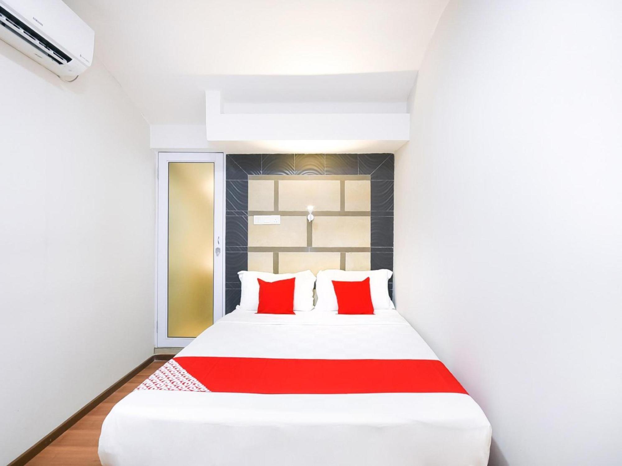 Oyo 1023 La Mirina Boutique Inn Buitenkant foto