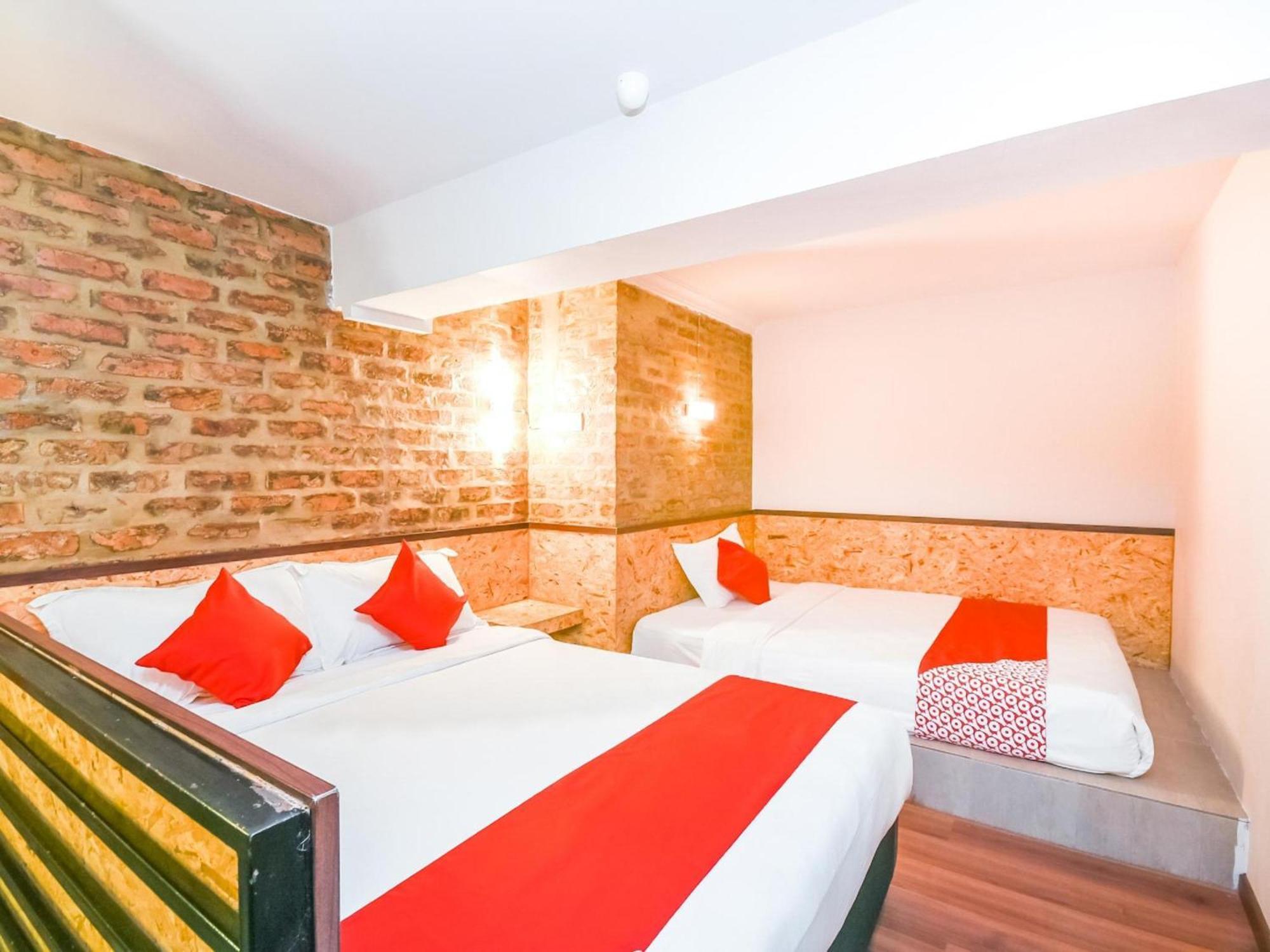 Oyo 1023 La Mirina Boutique Inn Buitenkant foto